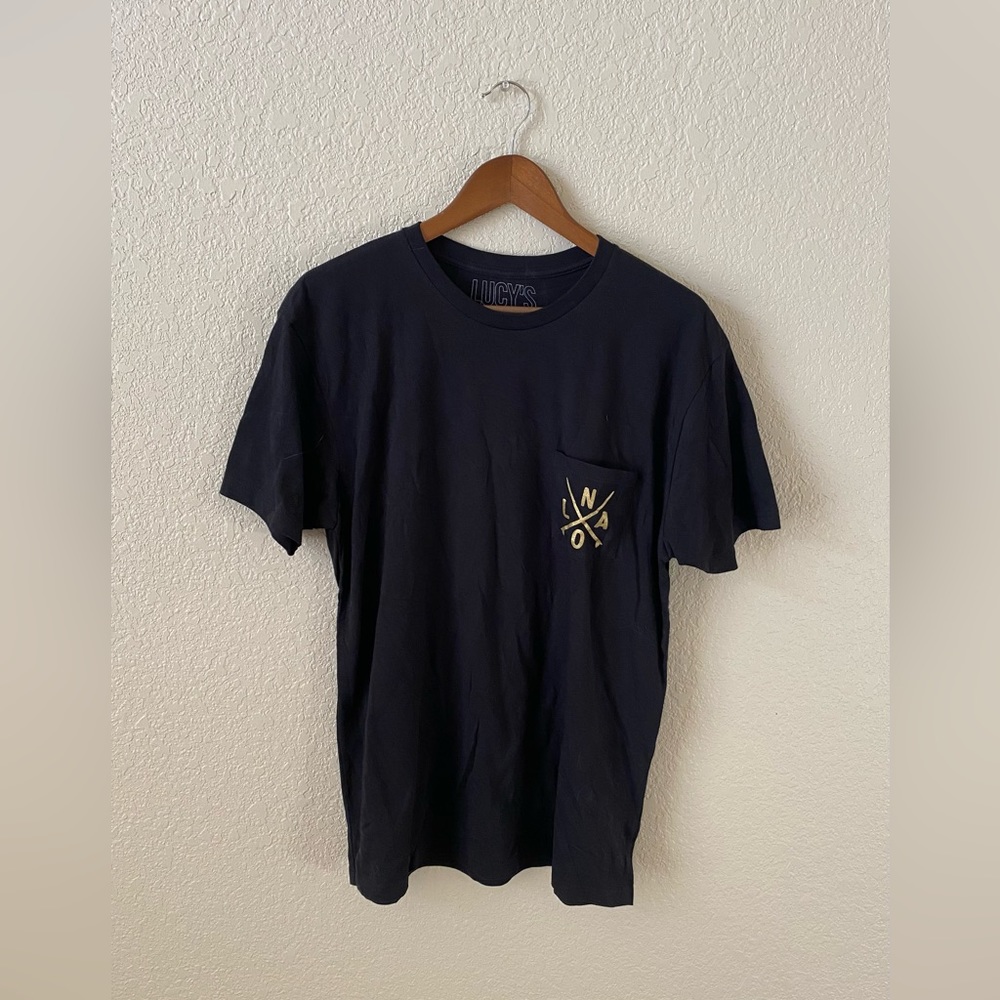 Comfortable graphic surfer t shirt